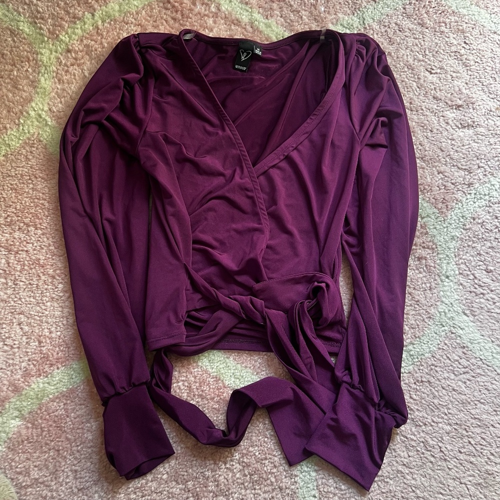 Windsor Purple Wrap Long-Sleeve Crop Top - Size Medium